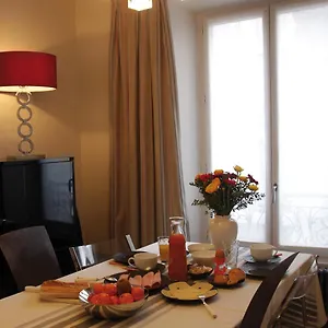 La Maison De Léa , Parigi Francia